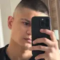 Артем из Челябинска, мне 20, познакомлюсь для на одну ночь