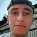 Я Иван, 19, из Москвы, ищу знакомство для постоянных отношений