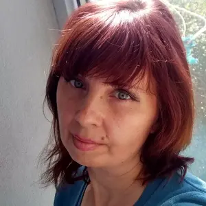 Елена из Антрацита, ищу на сайте постоянные отношения