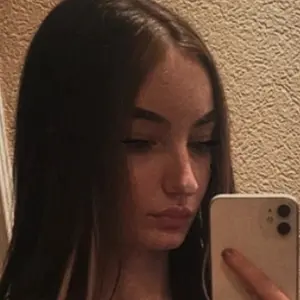Яна из Рязани, мне 20, познакомлюсь для на одну ночь