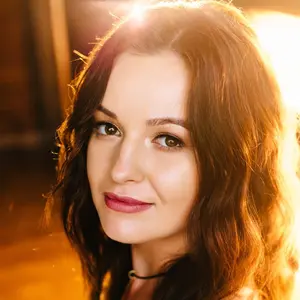 Ульяна из Харькова, ищу на сайте секс на одну ночь