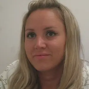 Я Ульяна, 19, знакомлюсь для виртуального секса в Любиме