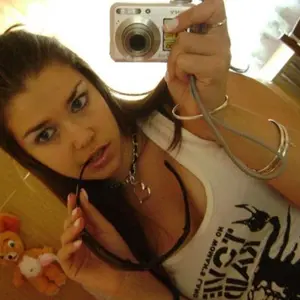 Я Лариса, 25, знакомлюсь для регулярного секса в Пронине