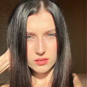 Я Ангелина, 25, знакомлюсь для приятного времяпровождения в Каменском