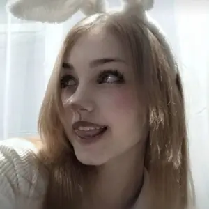 Я Амилия, 19, знакомлюсь для вирт в Смоленске