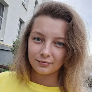 Лилия из Калуги, мне 24, познакомлюсь для постоянных отношений