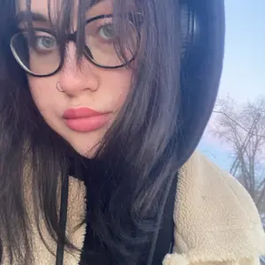 Элли из Кемерово, мне 18, познакомлюсь для общения