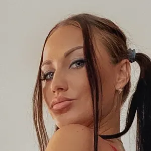 Я Anna, 33, знакомлюсь для совместных путешествий в Санкт-Петербурге
