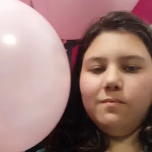 Полина из Каменска-Уральского, мне 19, познакомлюсь для приятного времяпровождения