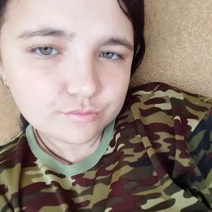 Я Кристина, 21, знакомлюсь для секса на одну ночь в Уссурийске