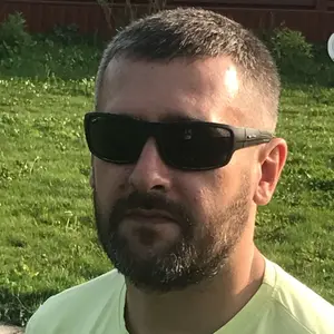Я Pavel, 43, из Екатеринбурга, ищу знакомство для на одну ночь