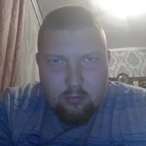 Я Евгений, 23, из Шостки, ищу знакомство для регулярного секса